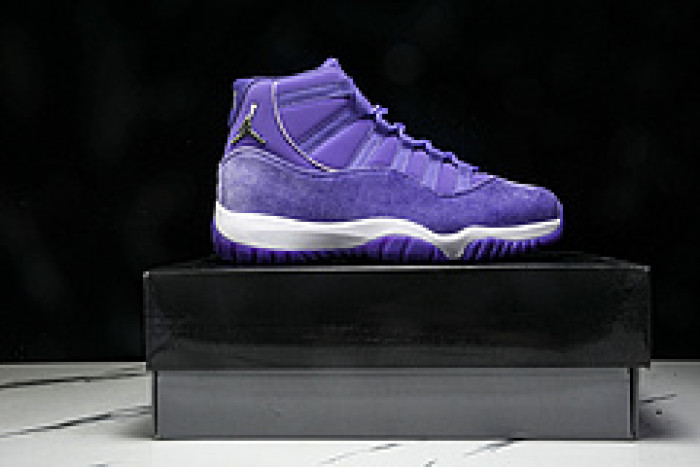 Air Jordan 11 CT8012-555
