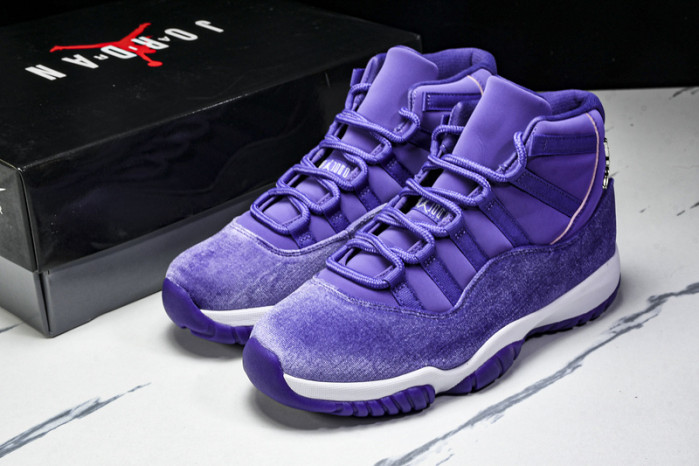 Air Jordan 11 CT8012-555