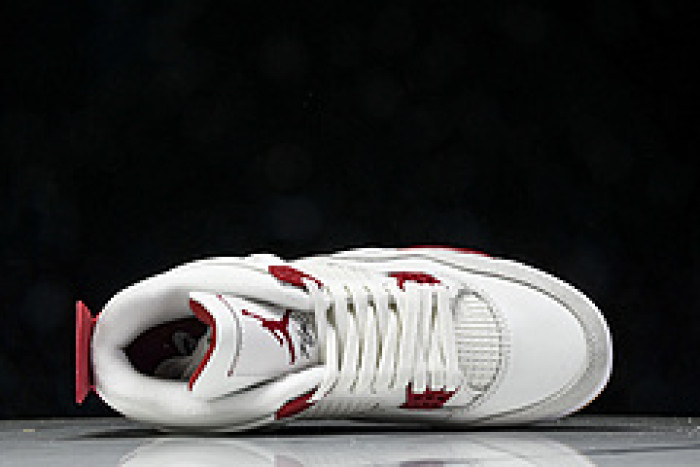 Nike SB x Air Jordan 4 “Varsity Red DR5415-106