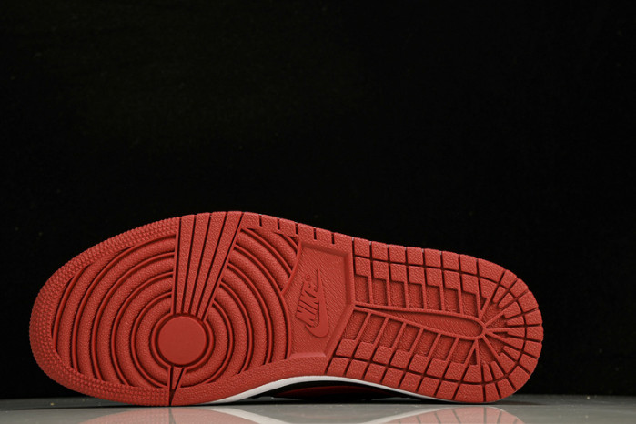 jordan 1 retro low bred 705329-001