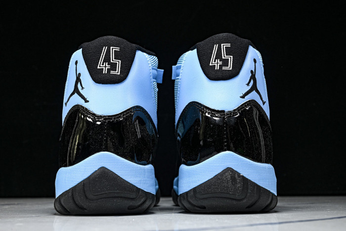 Air Jordan 11 CT8012-440