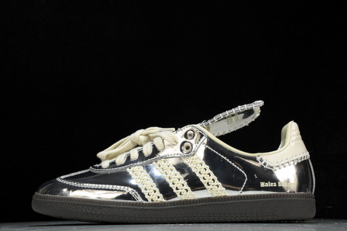 ad low-top sneaker 240506001