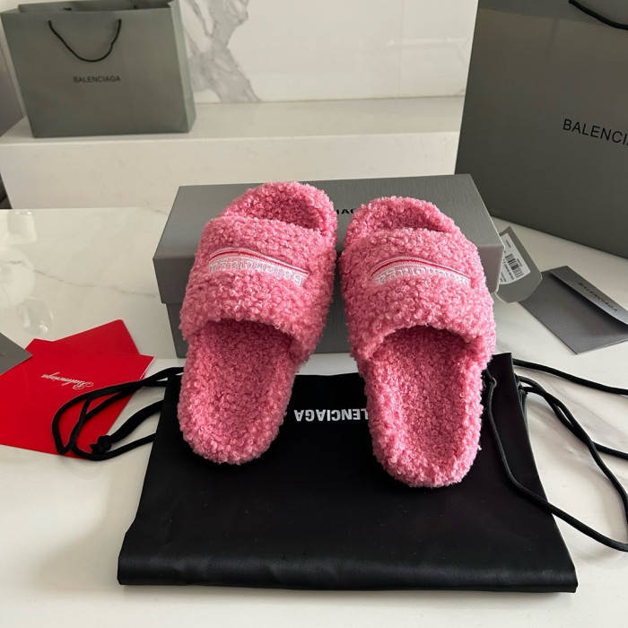 BL SLIPPERS