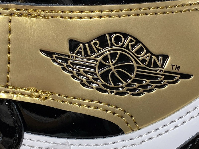 air jordan 1 metallic gold 861428-007
