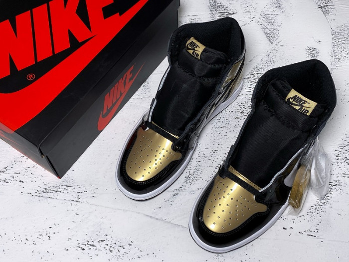air jordan 1 metallic gold 861428-007