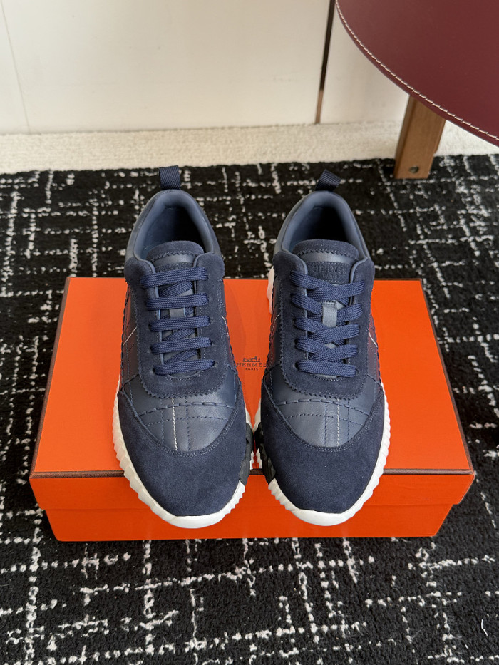 HER SHOES HM-35
