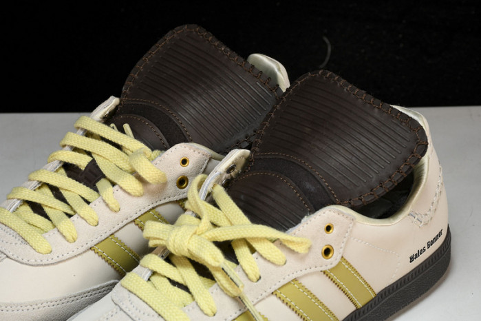 ad low-top sneaker gazelle indoor id2017