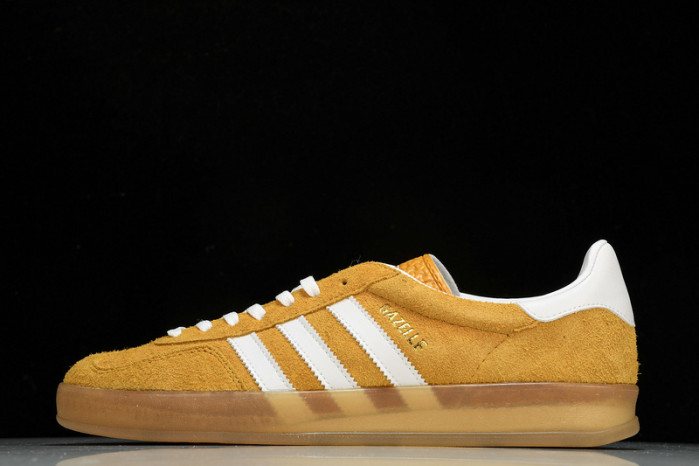 ad low-top sneaker gazelle indoor hq8716
