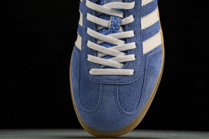 ad low-top sneaker gazelle indoor hq8717