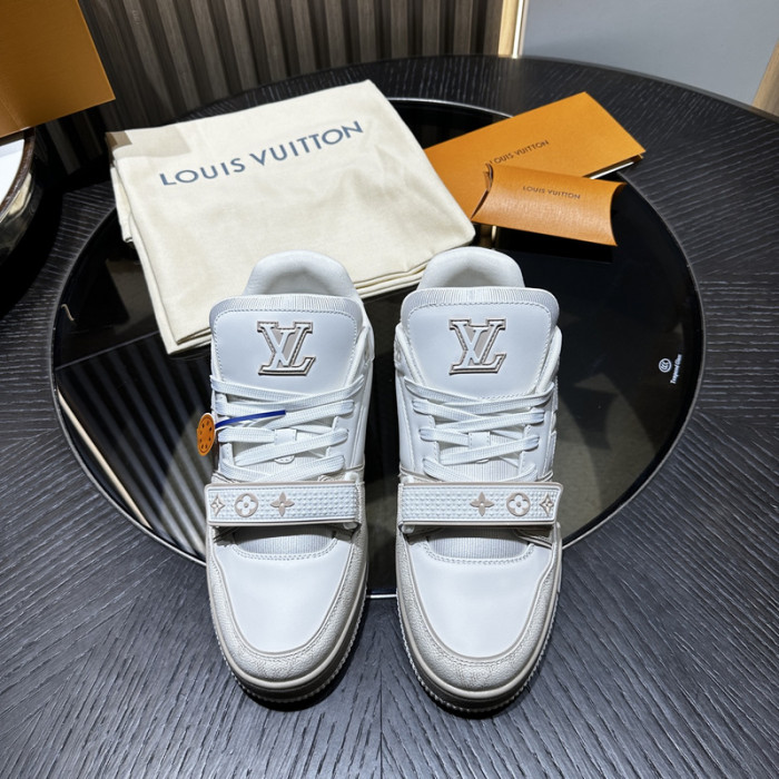 LOVT SNEAKER lv-345