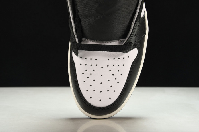 air jordan 1 high og blue moon 555088-115