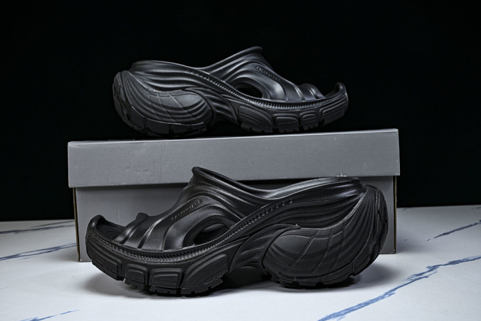 BL SLIPPERS 2307181