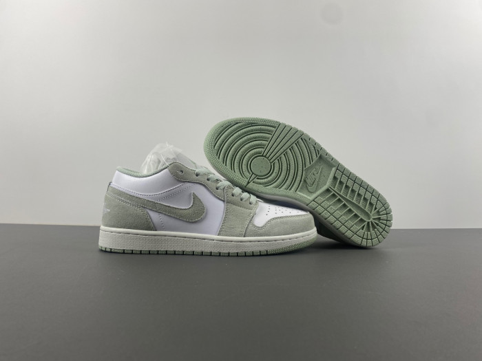 air jordan 1 low “light green” fn5214-131