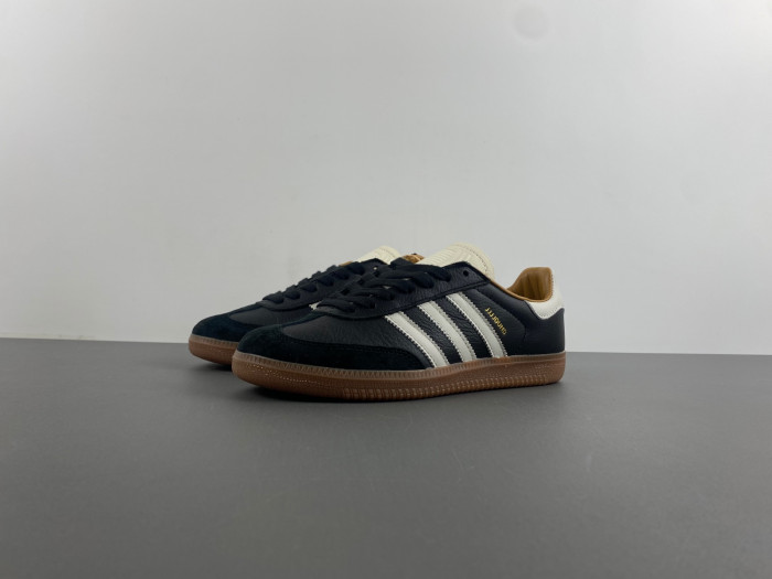 ad low-top sneaker gazelle indoor id8707