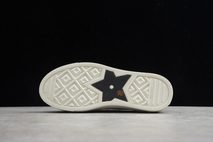 dr b23 homme kaws h903p169