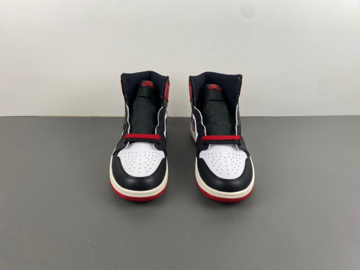 air jordan 1 high og “black toe reimagined” dz5485-106