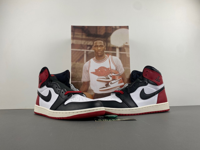 air jordan 1 high og “black toe reimagined” dz5485-106