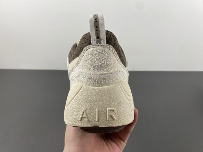 Nike Zoom Field Jaxx SP Travis Scott Sail HQ3061-102