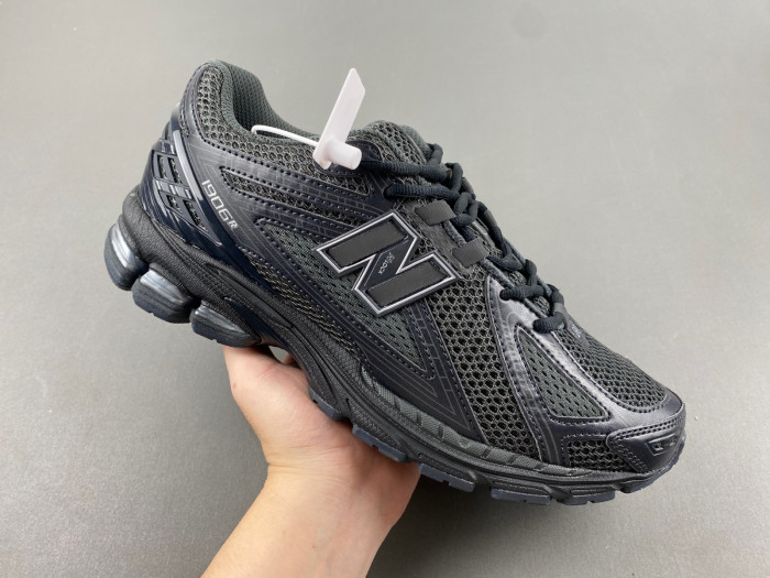 New Balance 1906R Black Metallic Silver M1906RJB