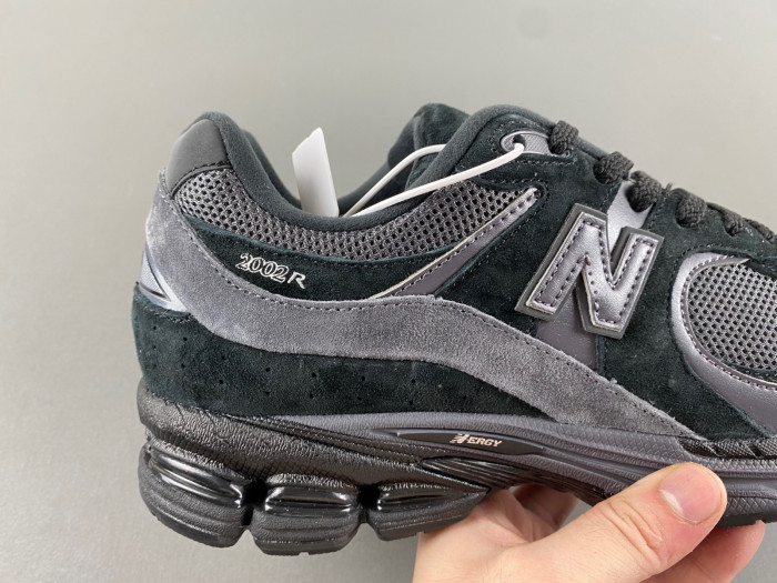 New Balance 2002R Black Dark Grey M2002RBL