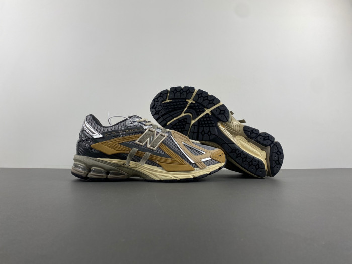 New Balance U1906AA