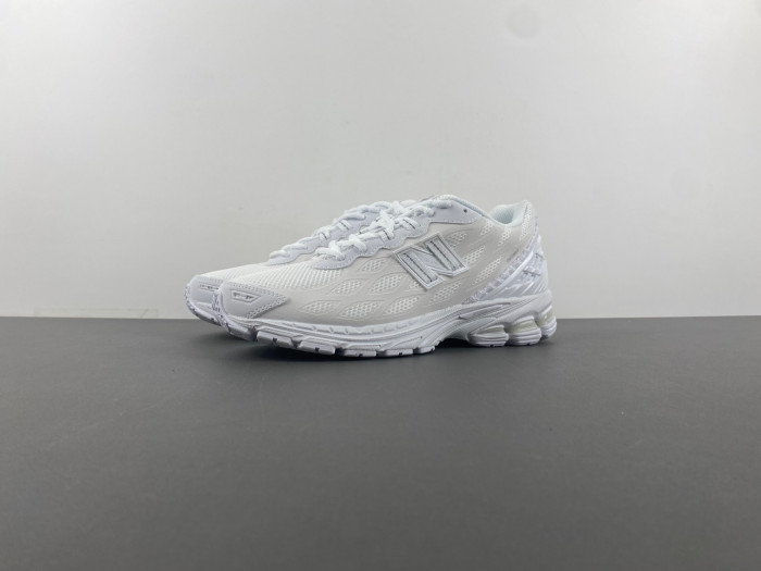 New Balance U1906WFC