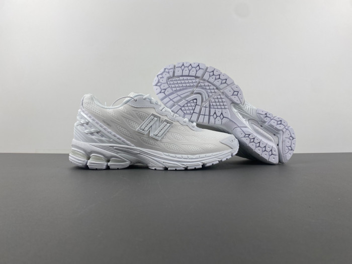 New Balance U1906WFC