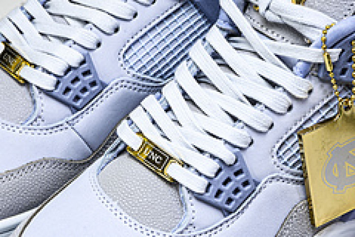 Jordan 4 UNC Tar Heels PE HV9204-407