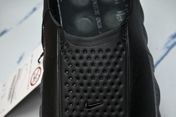 Nike Mind 001 Slide Triple Black HQ4307-005 (RUN SMALL,PLS 1 SIZE UP)