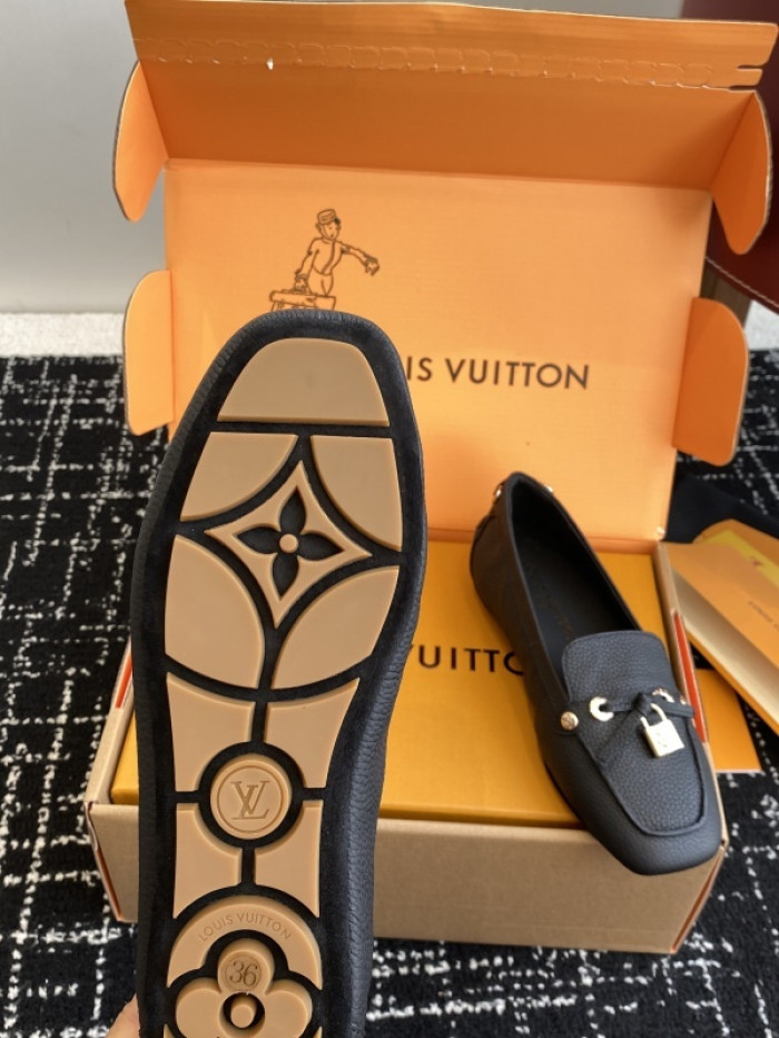LOVT SNEAKER lv-384