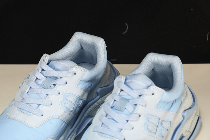 bl triple s trainers sneakers bts-17