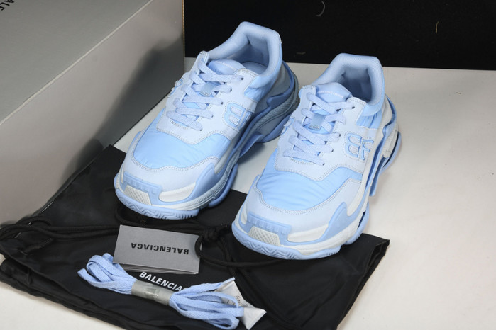 bl triple s trainers sneakers bts-17