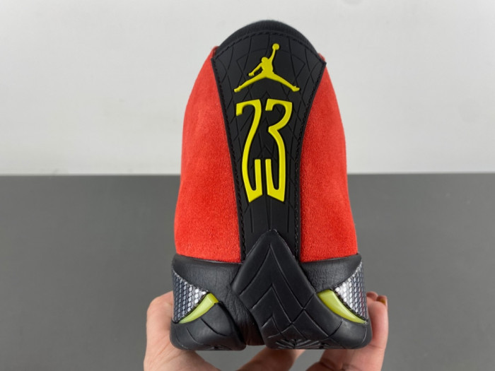 ( 2025 )Air Jordan 14 “Ferrari " IF5015-600