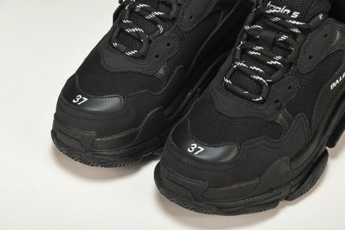 bl triple s trainers sneakers bts-03