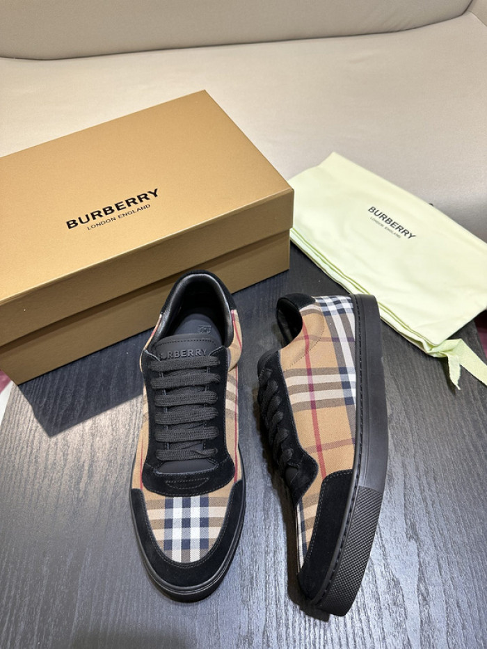 BUBERY SNEAKER 23154