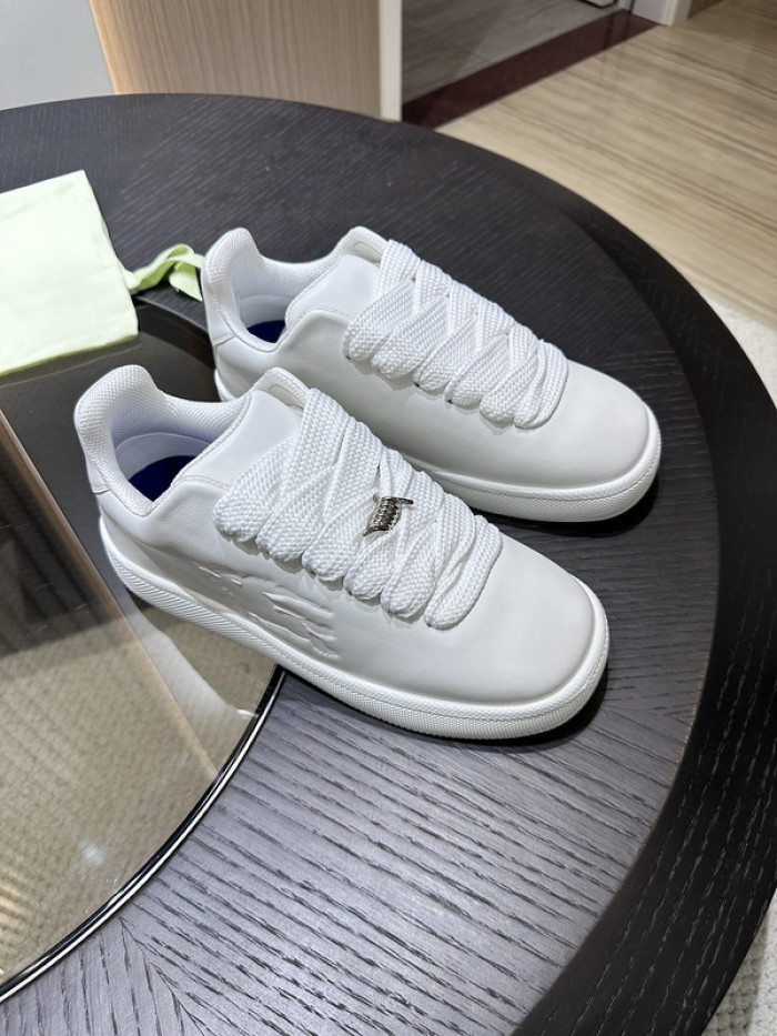 BUBERY SNEAKER 23168