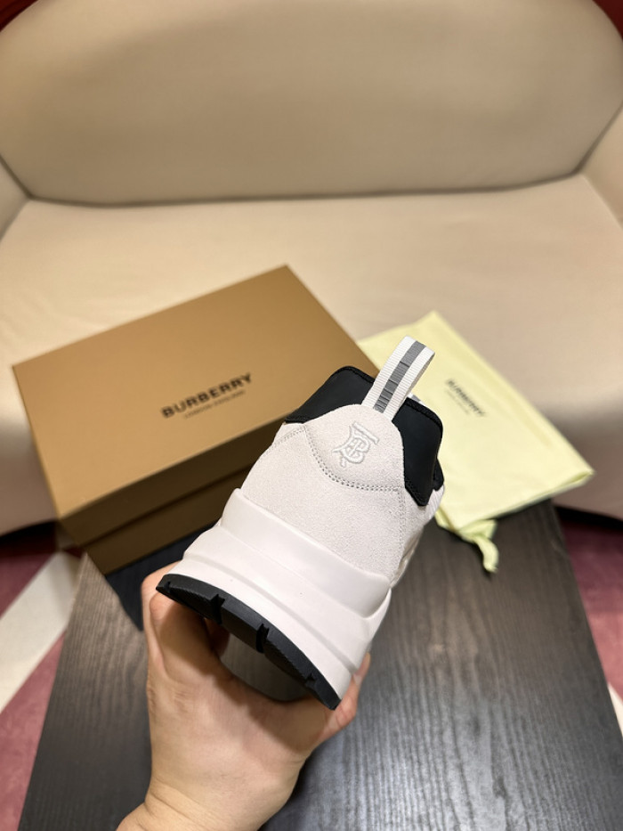 BUBERY SNEAKER 23160