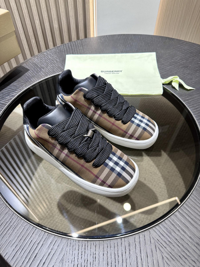 BUBERY SNEAKER 23164