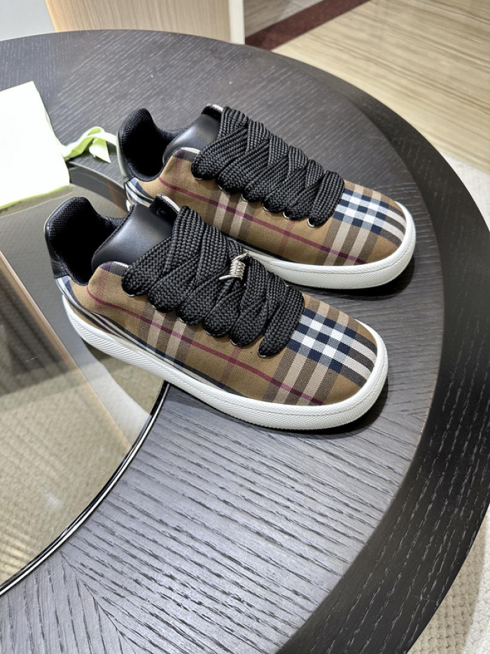 BUBERY SNEAKER 23164
