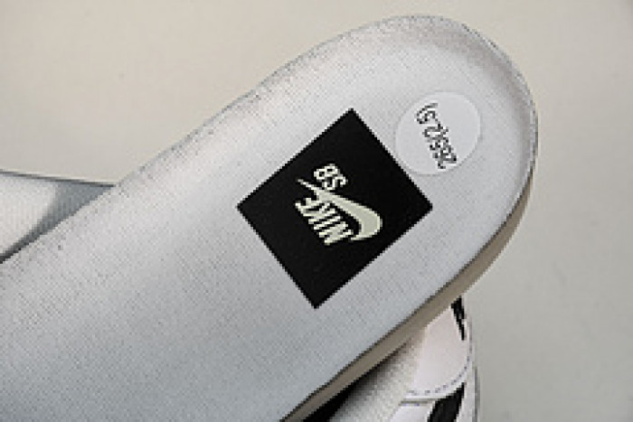 nike sb dunk low pro white gum cd2563-101