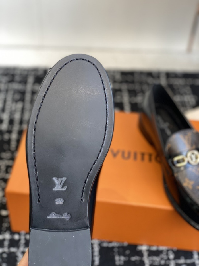 LOVT SNEAKER lv-437