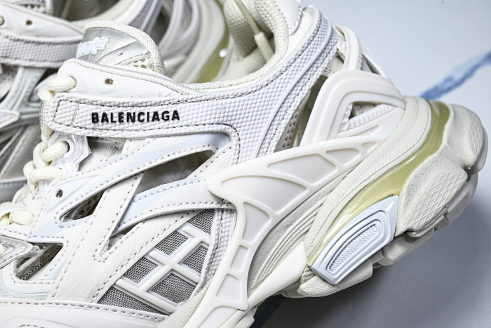 BL TRACK TRAINERS SNEAKER CREAM W2GN1-9000