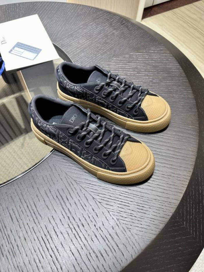 DR B33 LOW-TOP SNEAKERS DR-114