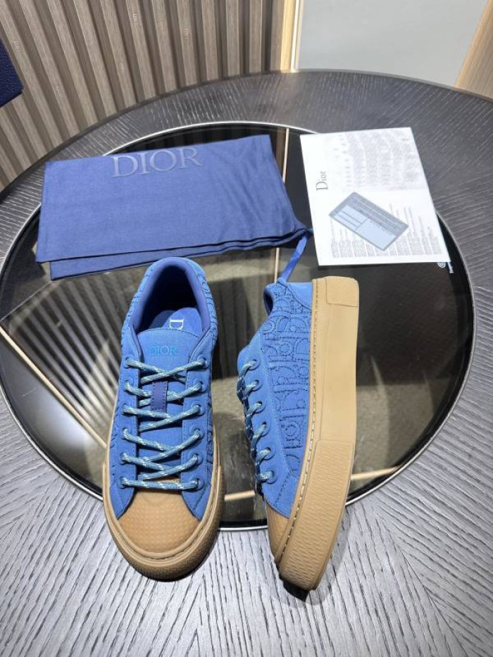 DR B33 LOW-TOP SNEAKERS DR-116