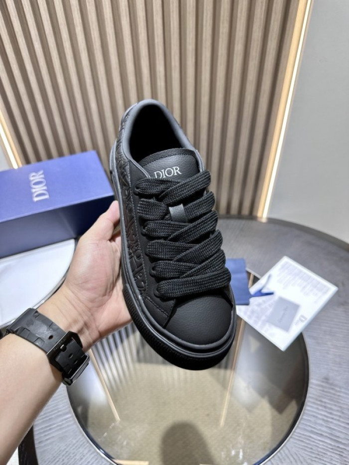 DR B33 LOW-TOP SNEAKERS DR-122