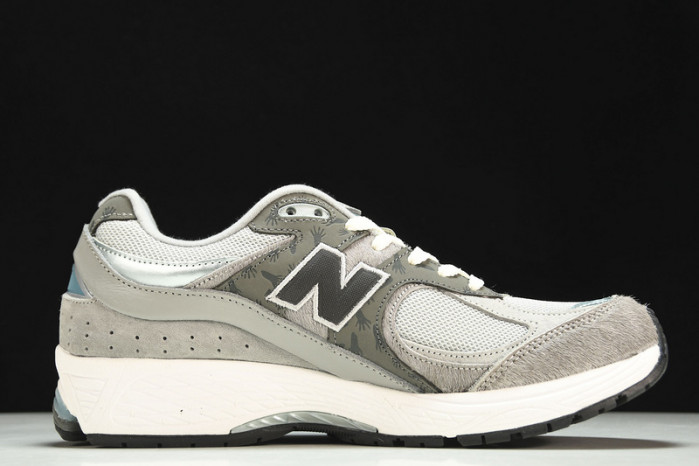 new balance 2002r atmos grey rat m2002rat