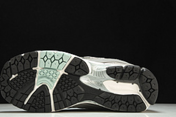 new balance 2002r atmos grey rat m2002rat