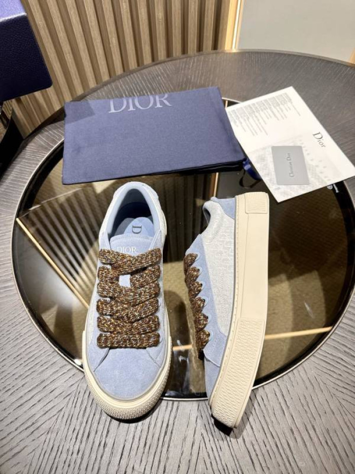 DR B33 LOW-TOP SNEAKERS DR-136