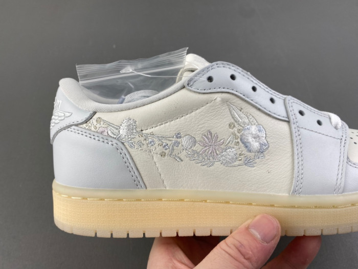 Air Jordan 1 IF4391-100