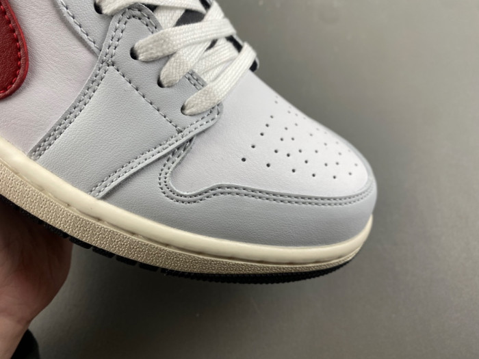Air Jordan 1 Low 553558-081